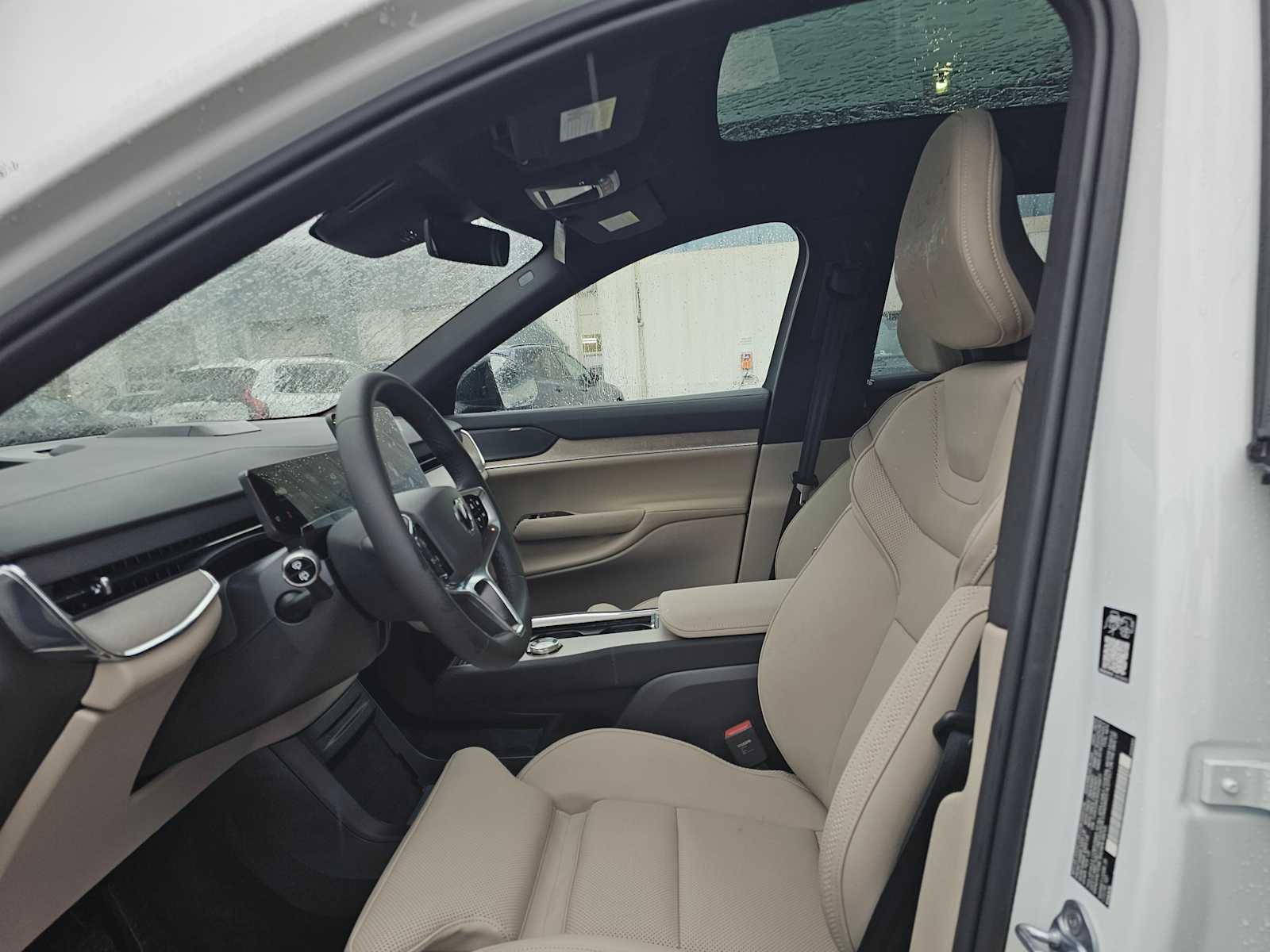 2025 Volvo EX90 Ultra