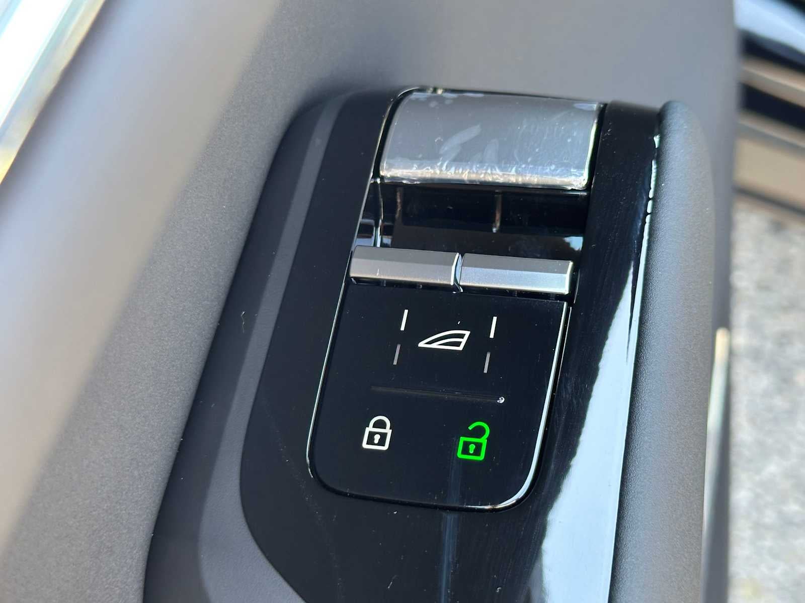 2025 Volvo EX90 Ultra