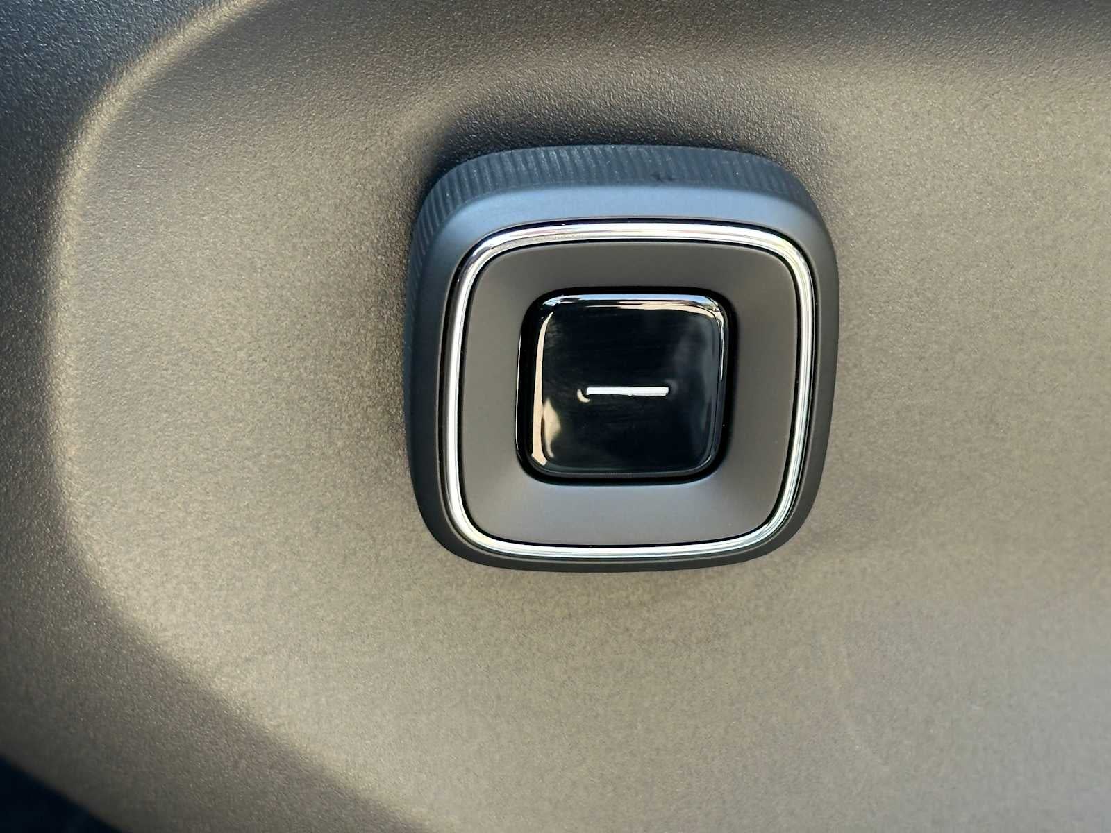 2025 Volvo EX90 Ultra