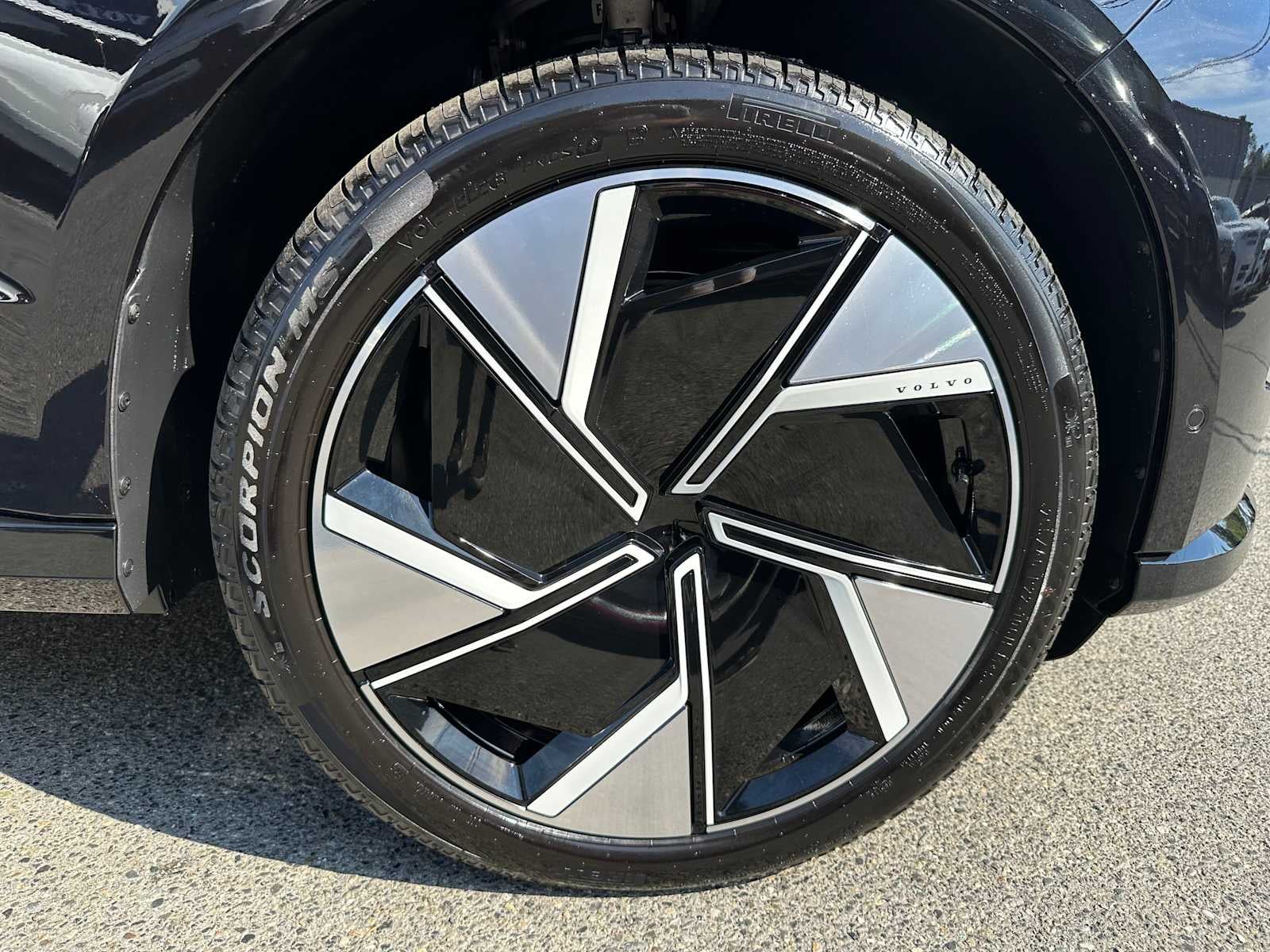 2025 Volvo EX90 Ultra