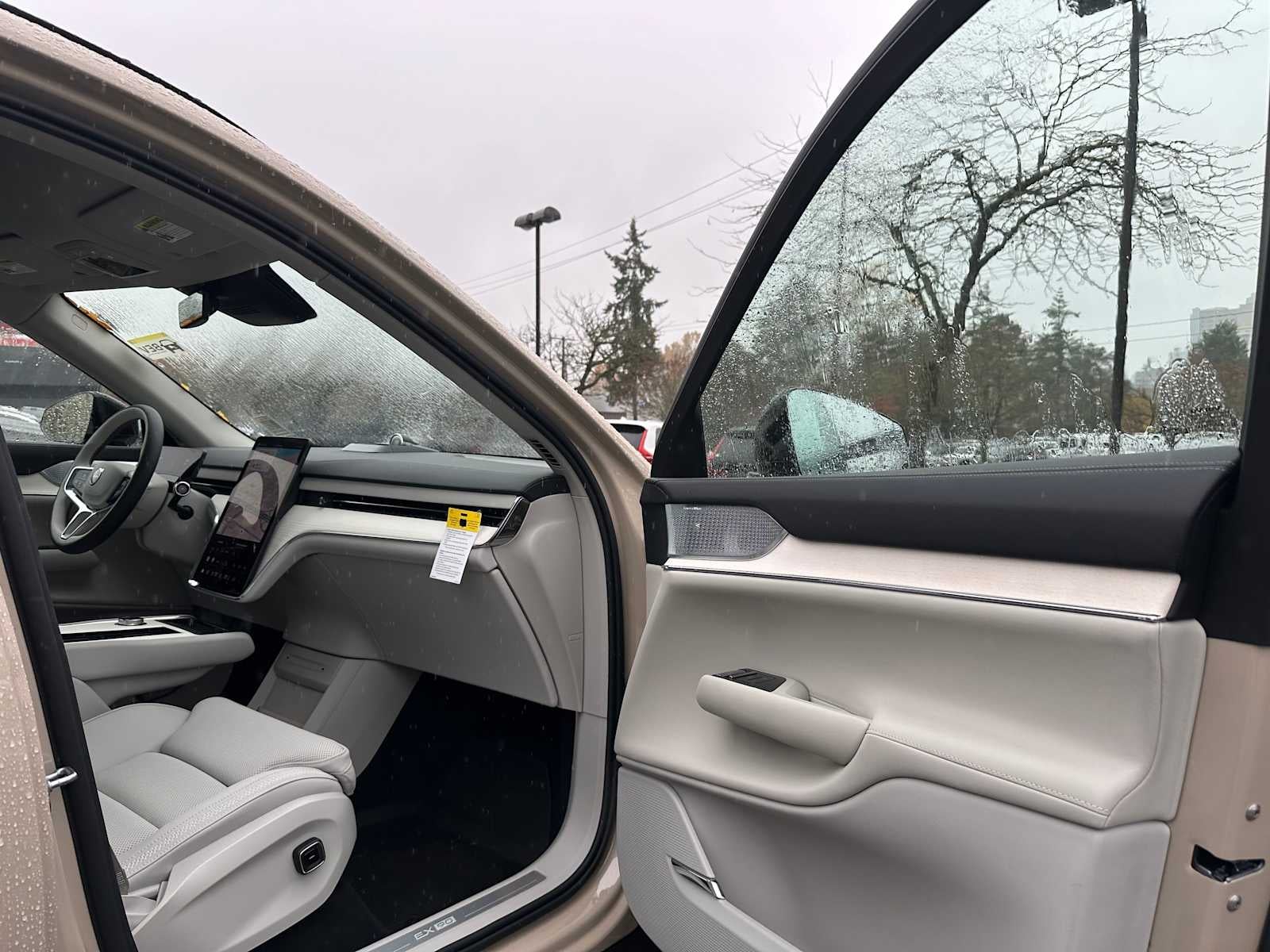 2025 Volvo EX90 Ultra