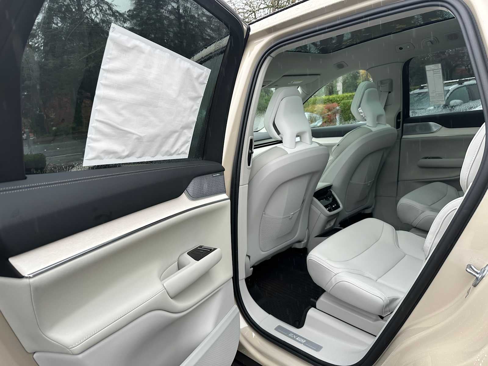 2025 Volvo EX90 Ultra