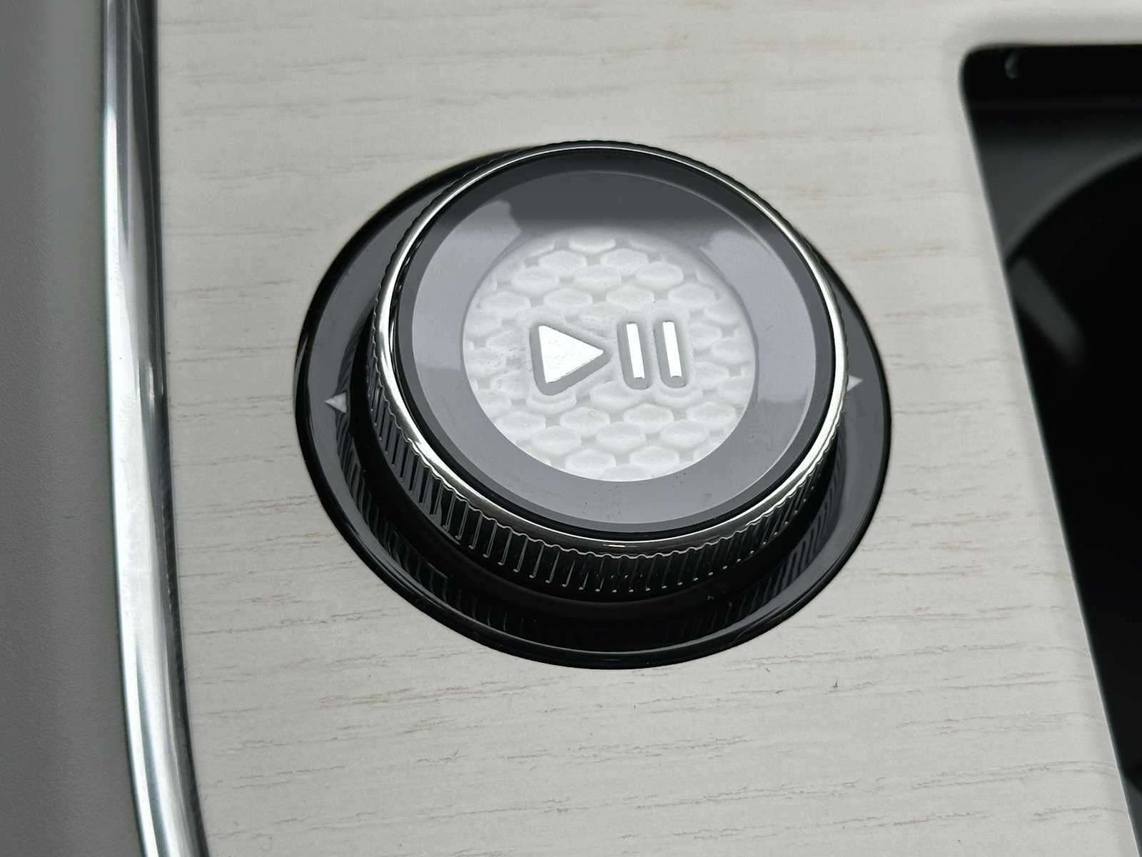 2025 Volvo EX90 Ultra