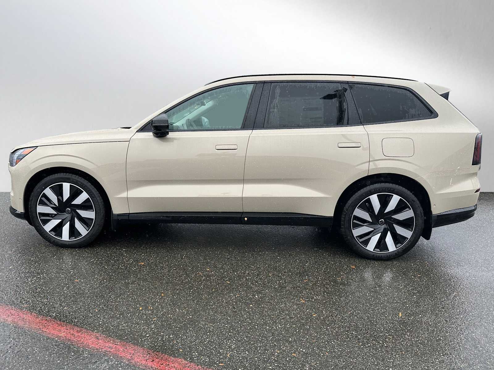 2025 Volvo EX90 Ultra
