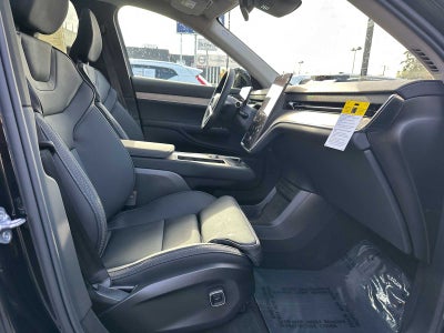 2025 Volvo EX90 Plus