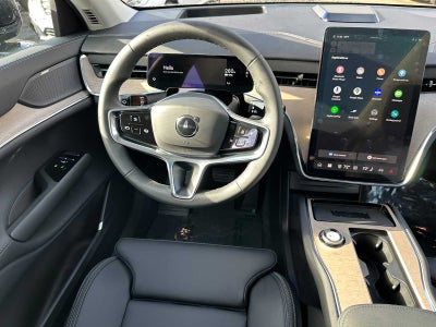 2025 Volvo EX90 Plus