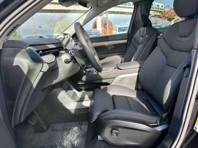 2025 Volvo EX90 Plus