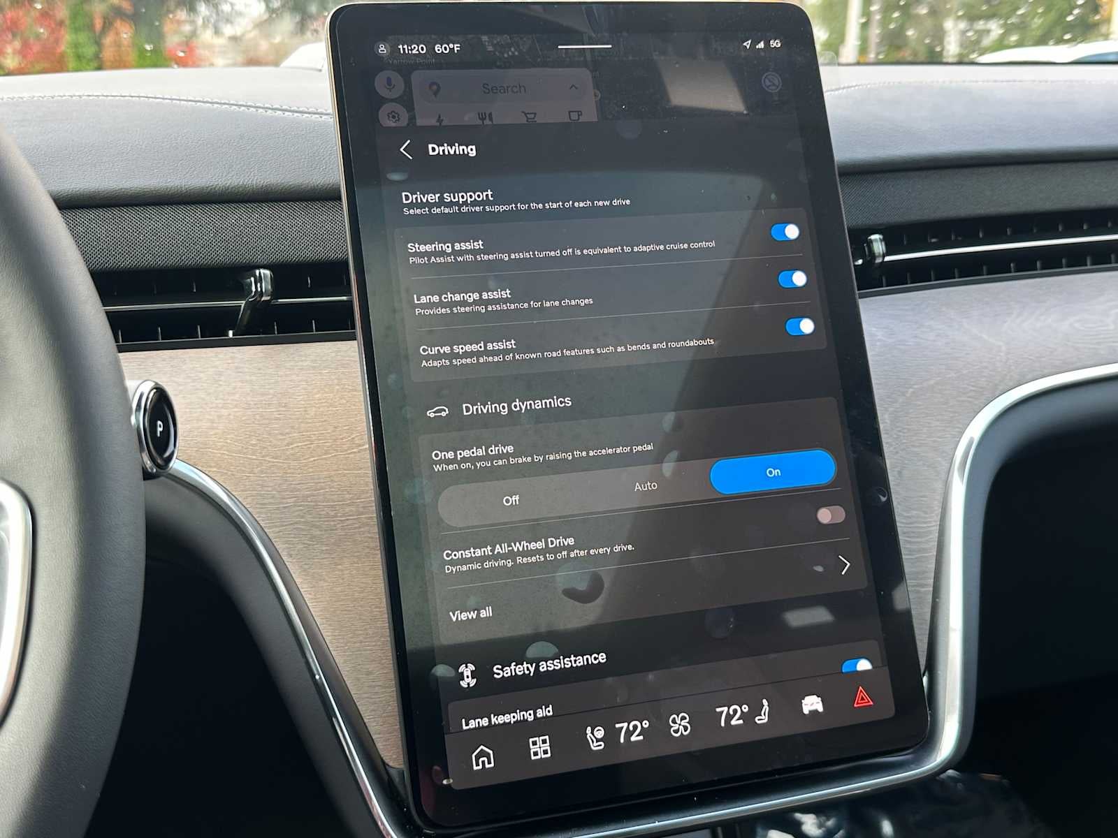 2025 Volvo EX90 Plus