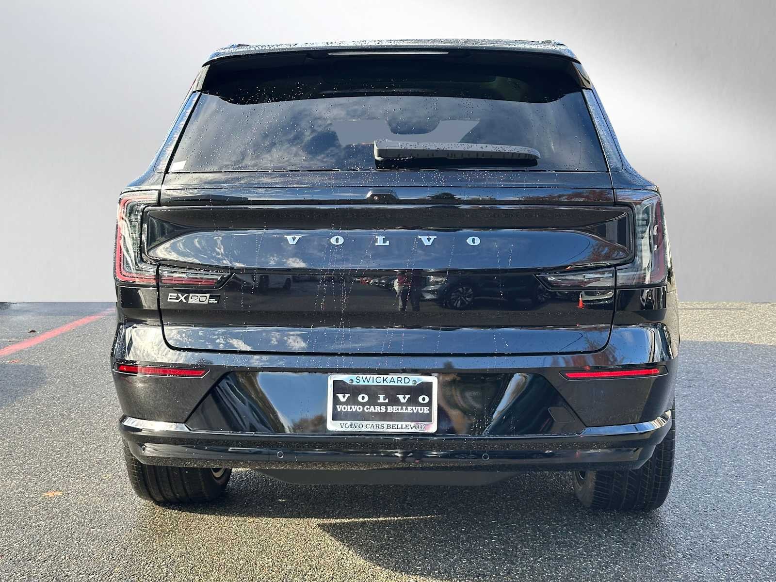 2025 Volvo EX90 Plus