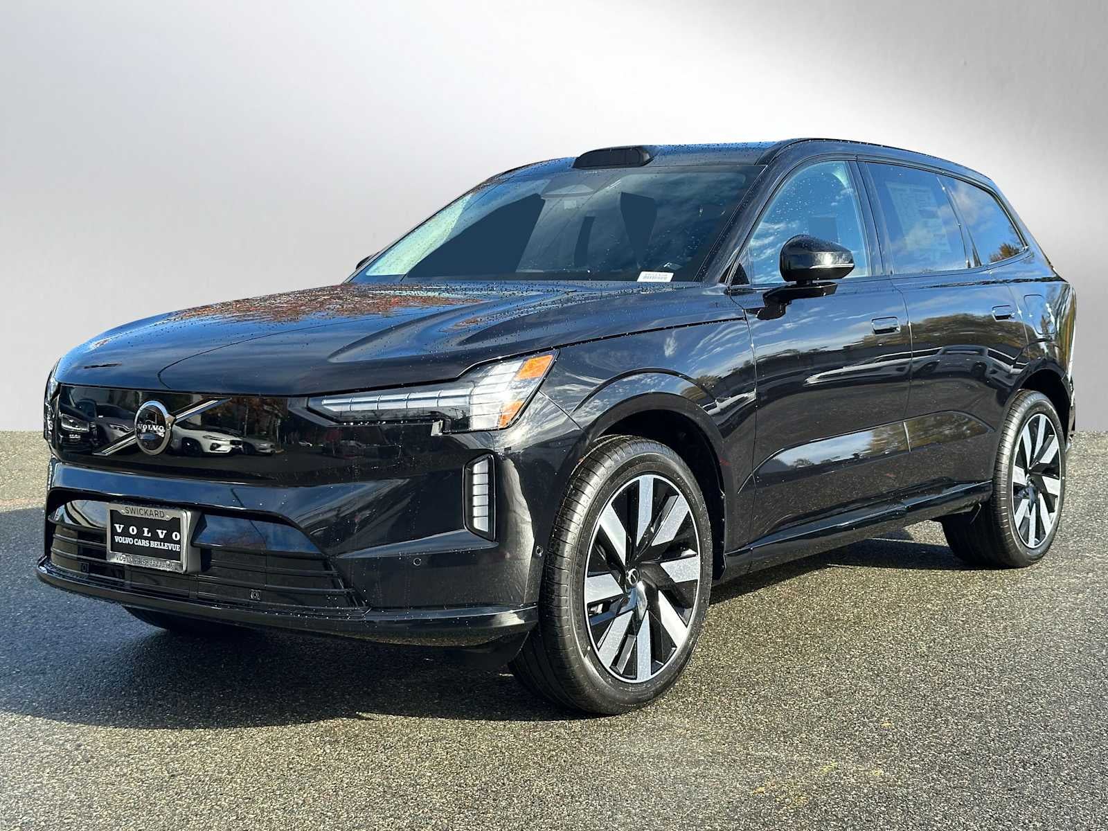 2025 Volvo EX90 Plus