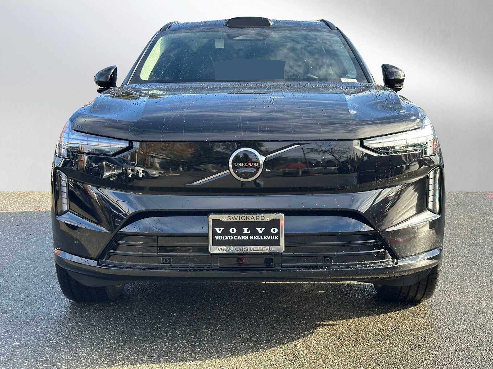 2025 Volvo EX90 Plus