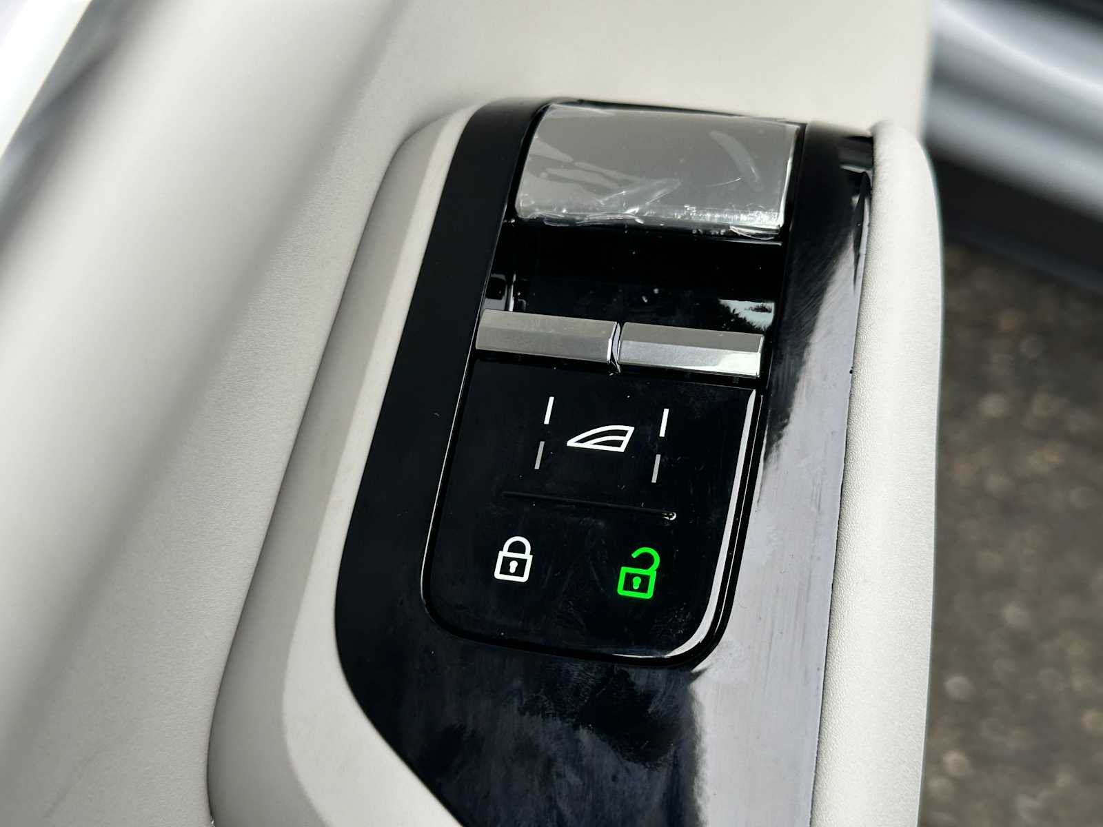 2025 Volvo EX90 Ultra