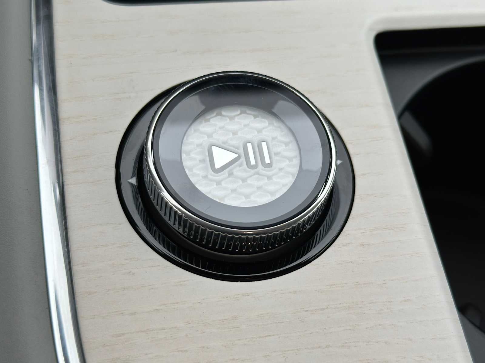 2025 Volvo EX90 Ultra