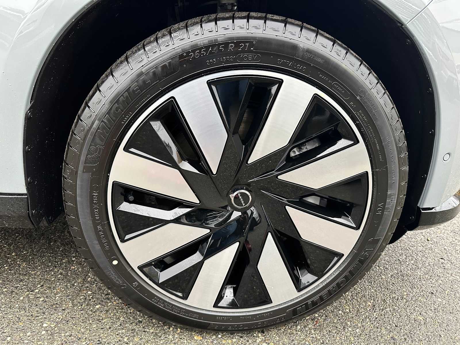 2025 Volvo EX90 Ultra