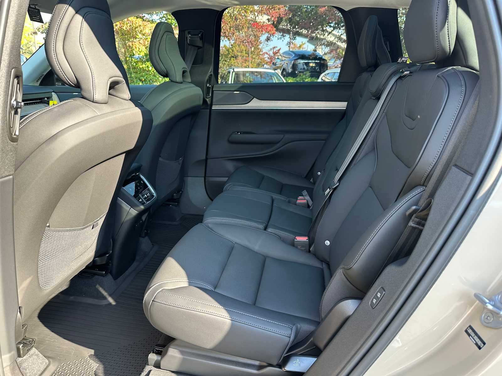 2025 Volvo EX90 Ultra