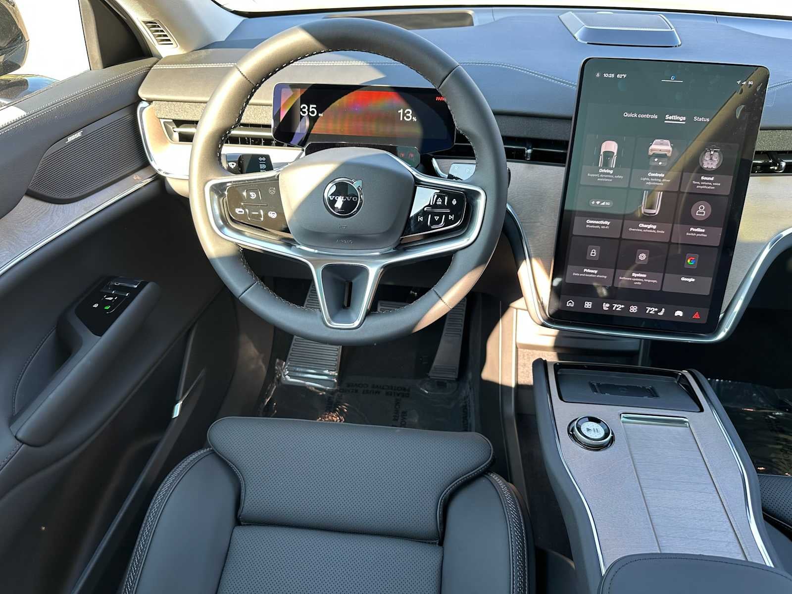 2025 Volvo EX90 Ultra