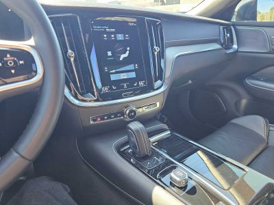 2022 Volvo S60 Recharge Plug-In Hybrid Black Edition R-Design