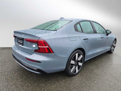 2023 Volvo S60 Recharge Plug-In Hybrid Plus Dark Theme