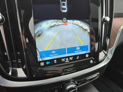 2023 Volvo S60 Recharge Plug-In Hybrid Plus Dark Theme