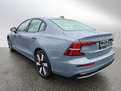 2023 Volvo S60 Recharge Plug-In Hybrid Plus Dark Theme