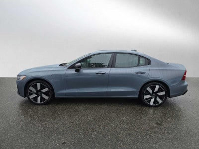 2023 Volvo S60 Recharge Plug-In Hybrid Plus Dark Theme