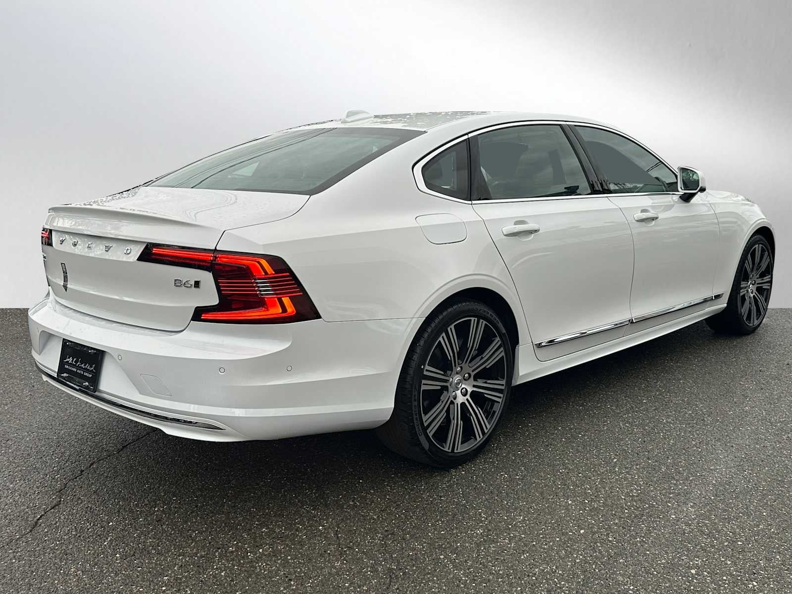 2025 Volvo S90 Plus