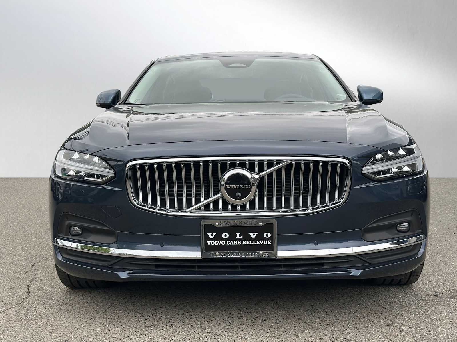 2023 Volvo S90 Plus