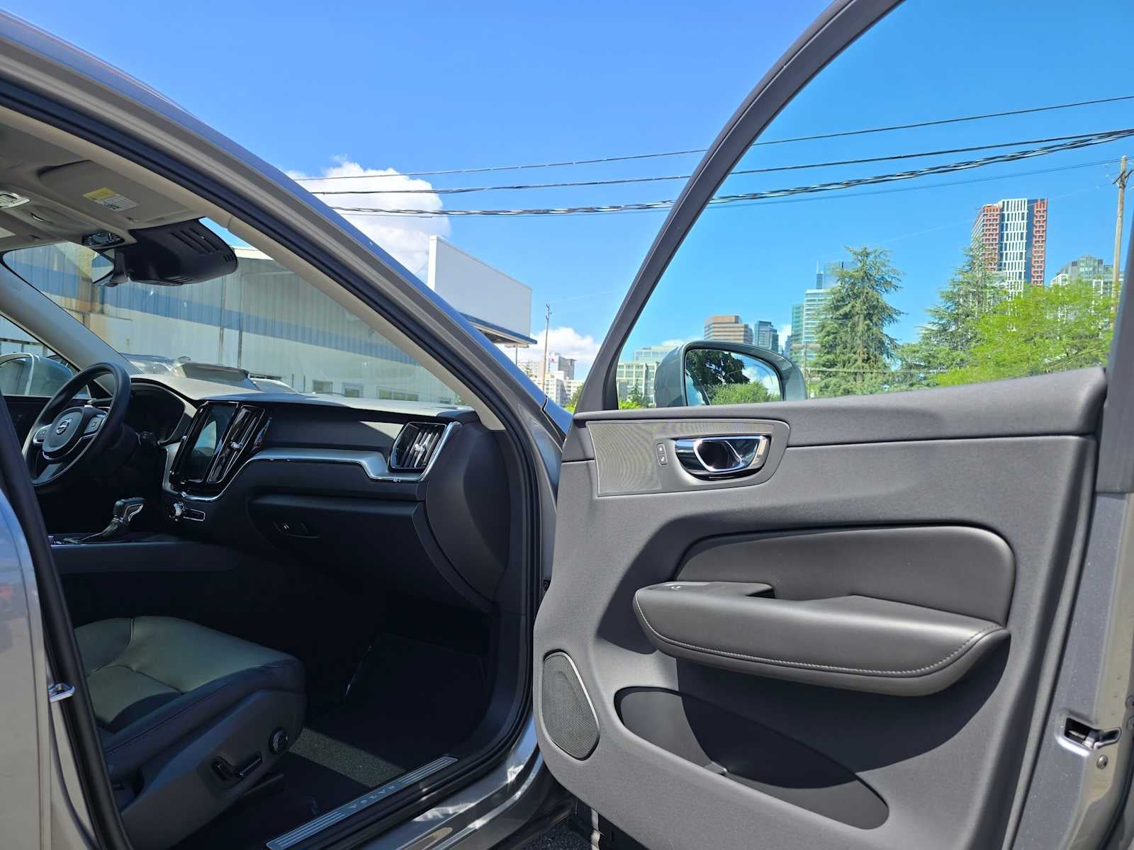 2019 Volvo XC60 Momentum