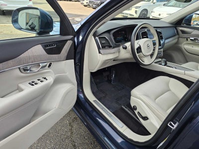 2023 Volvo XC90 Plus