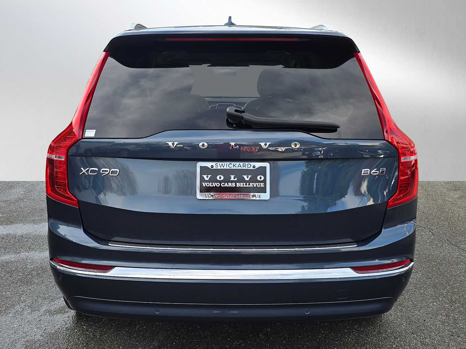 2023 Volvo XC90 Plus