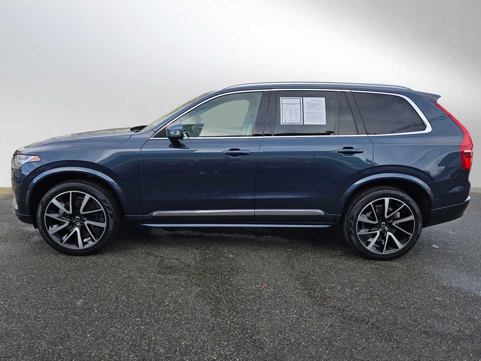 2023 Volvo XC90 Plus