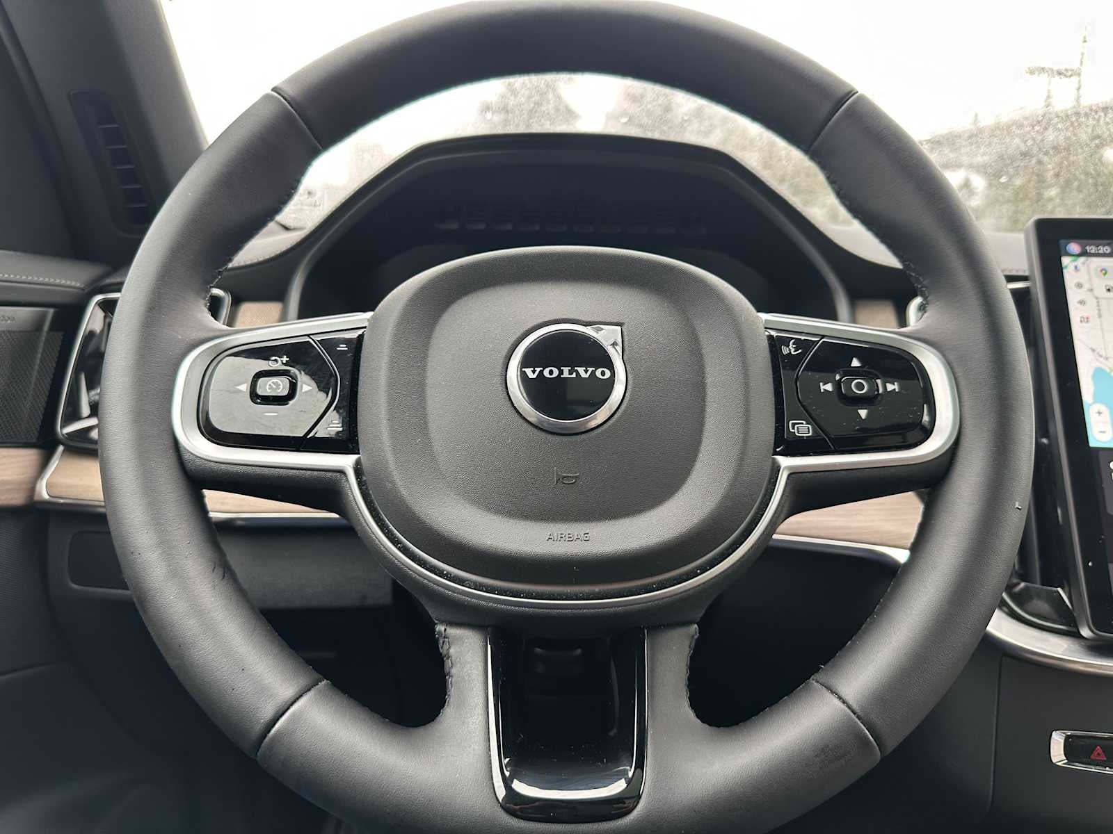 2025 Volvo XC90 Plus
