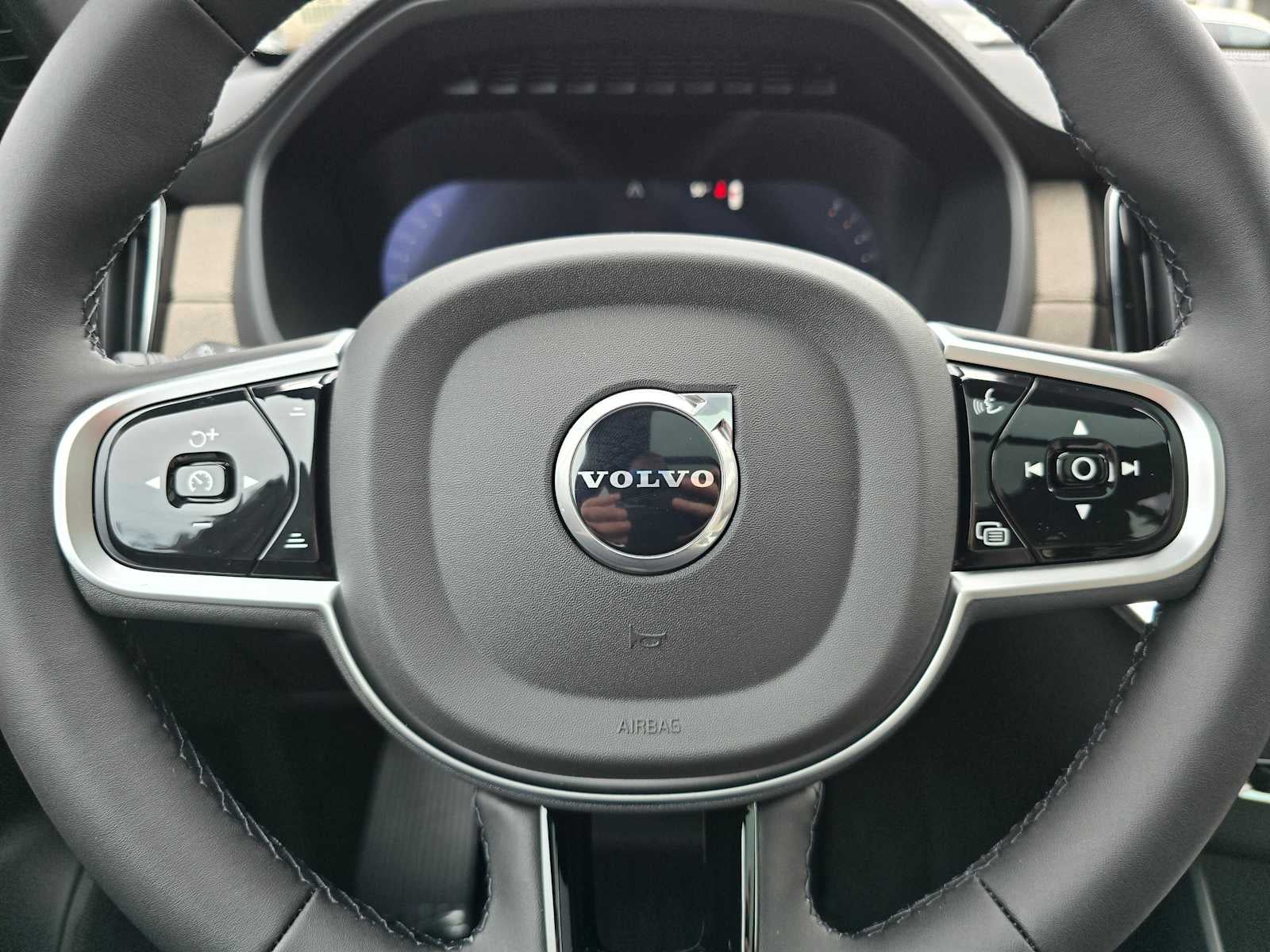 2026 Volvo XC90 Plus