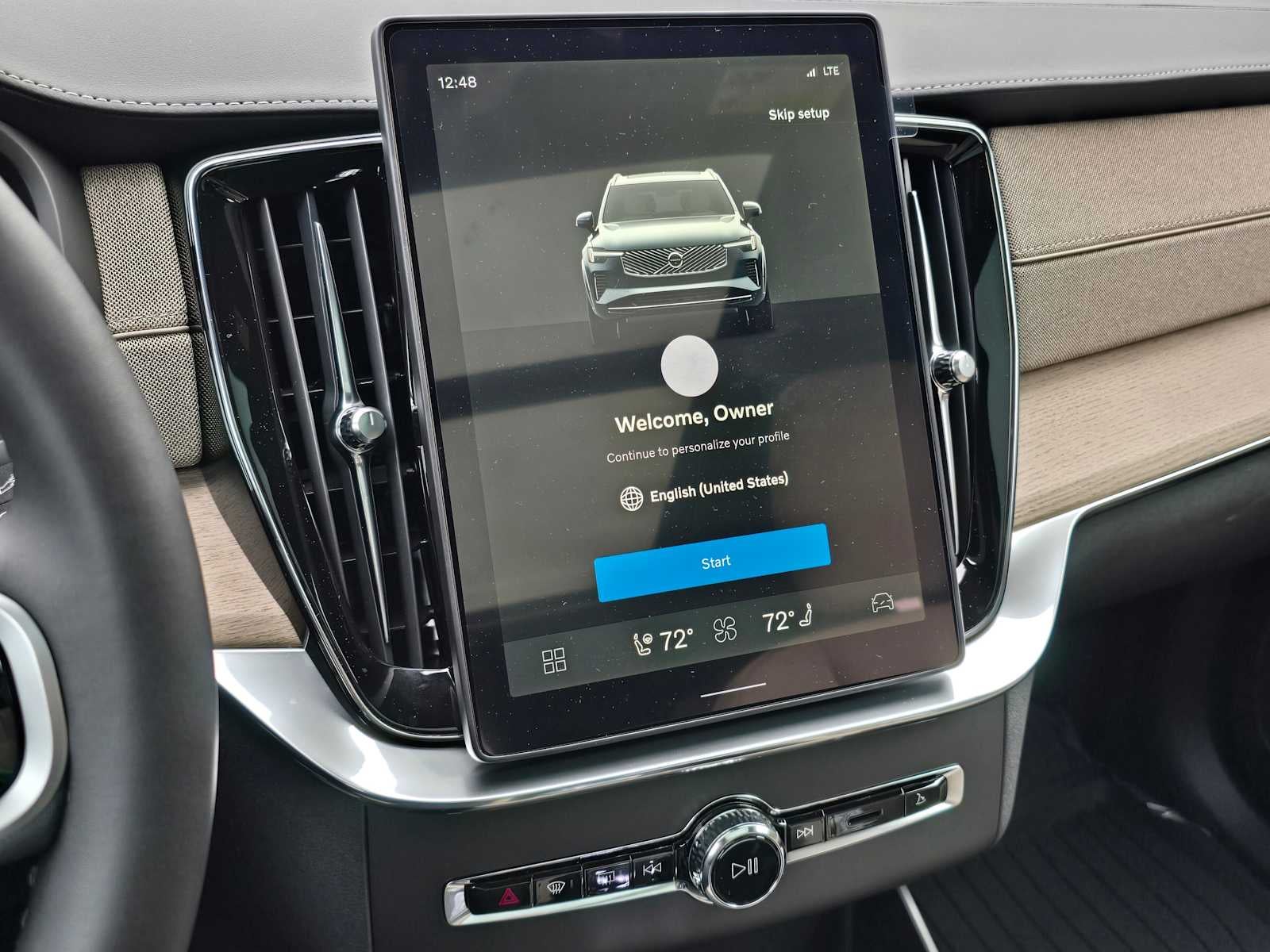 2026 Volvo XC90 Plus