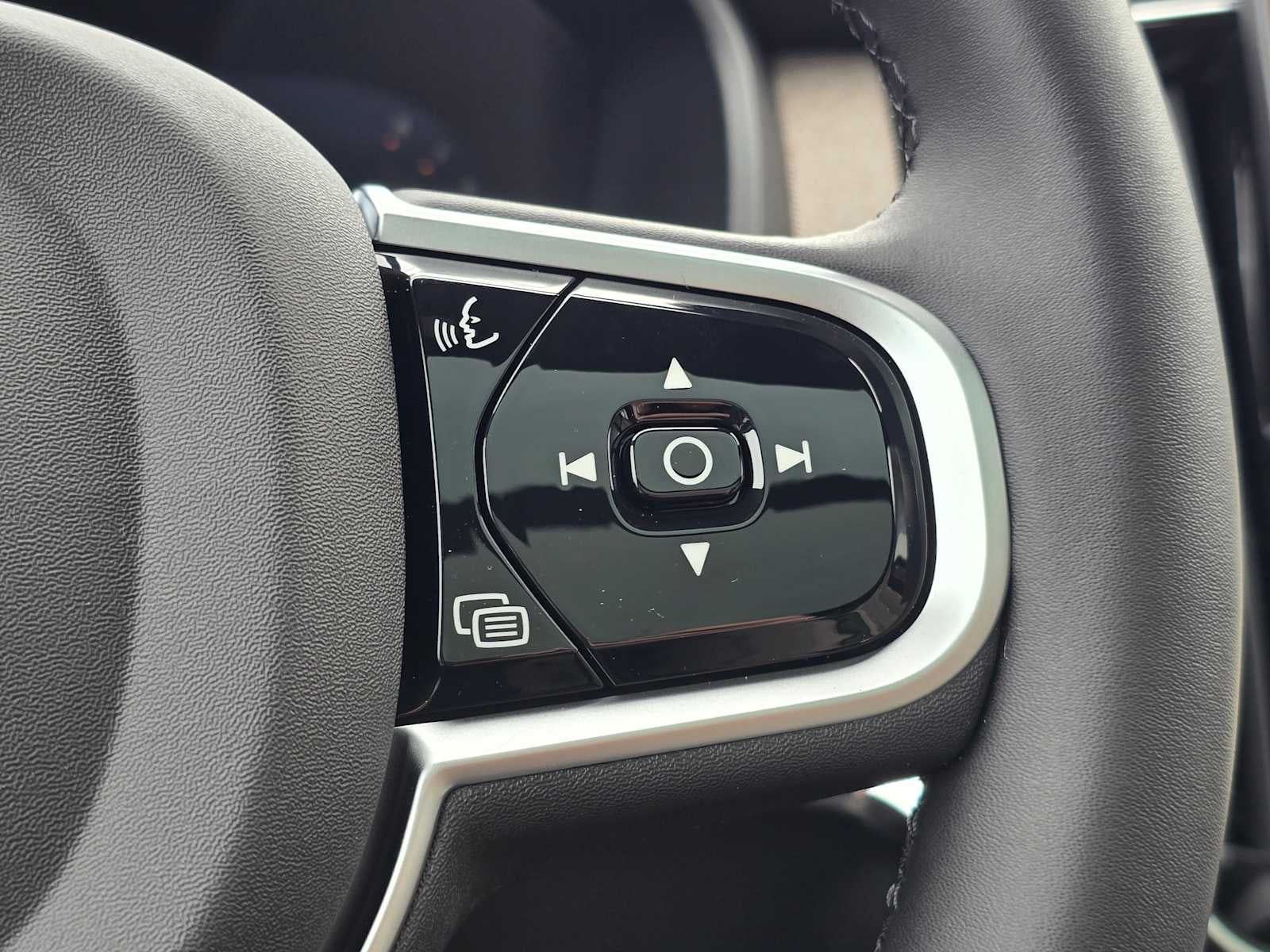 2026 Volvo XC90 Plus