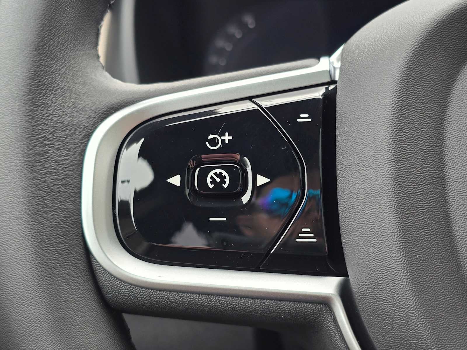 2026 Volvo XC90 Plus