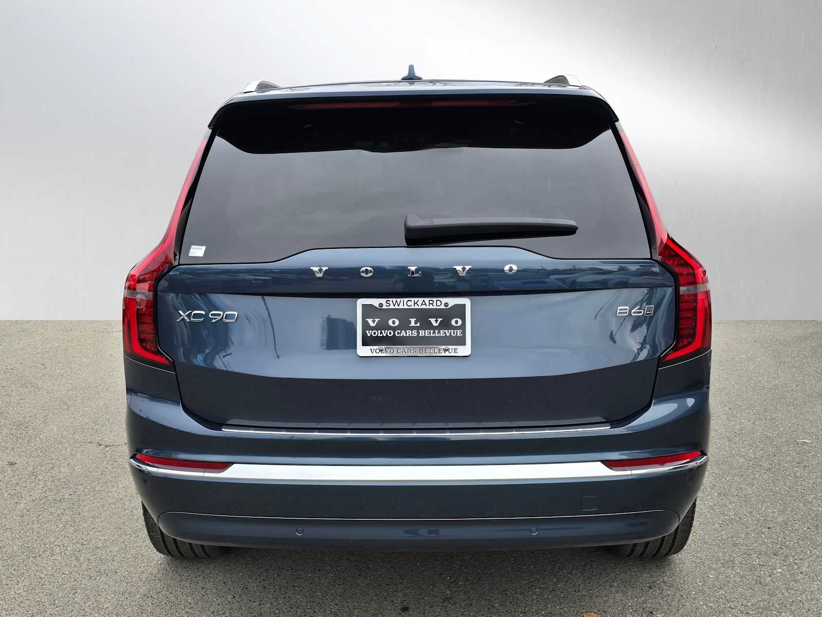 2026 Volvo XC90 Plus