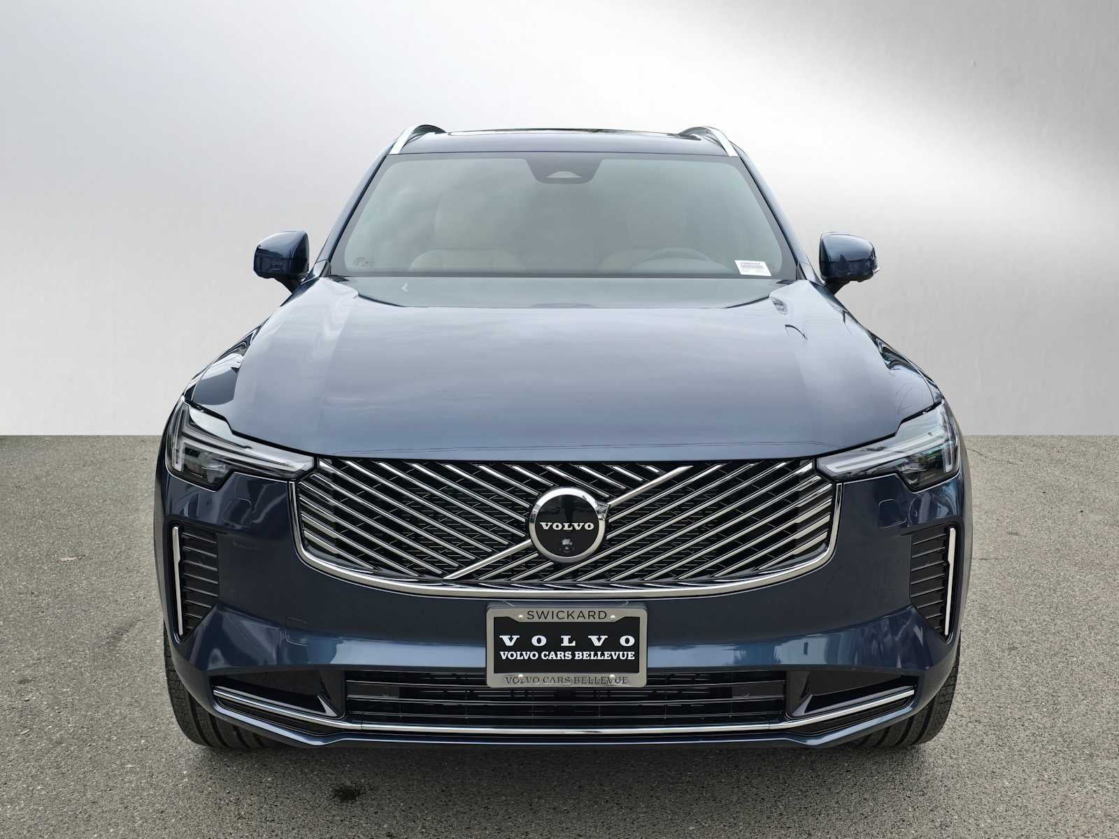 2026 Volvo XC90 Plus