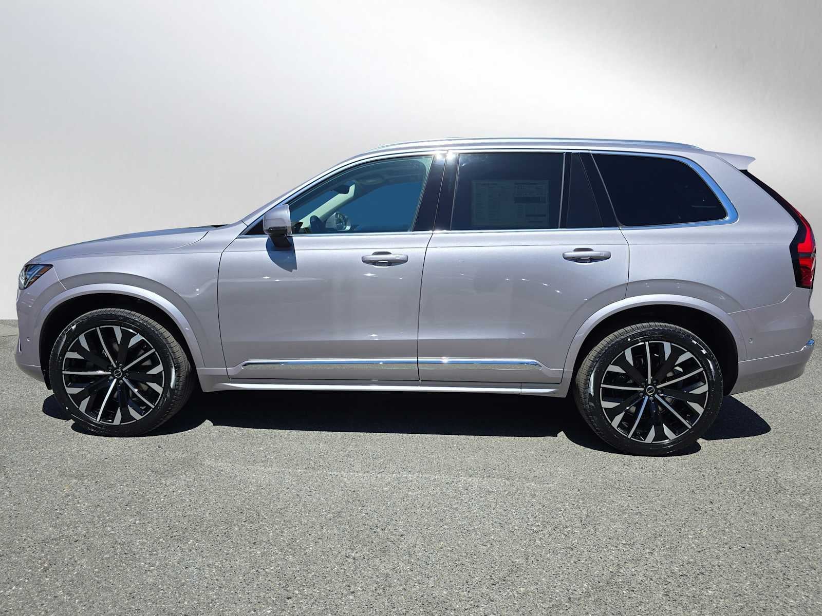 2026 Volvo XC90 Plus