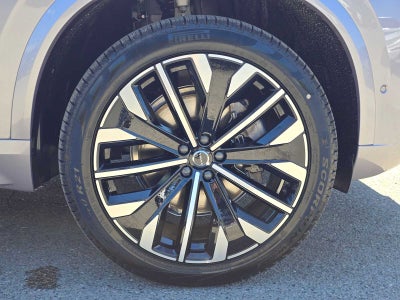 2026 Volvo XC90 Plus