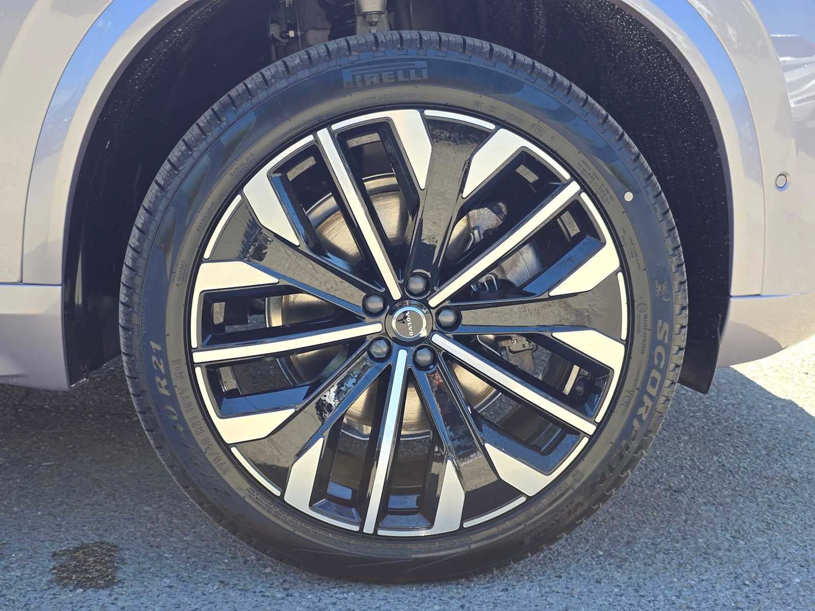 2026 Volvo XC90 Plus