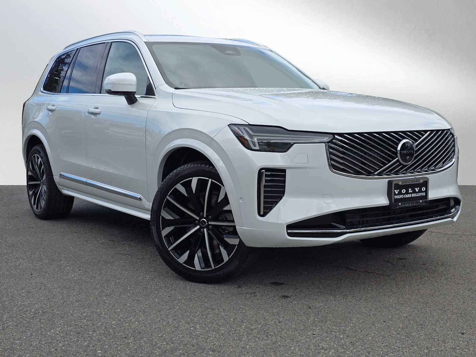 2026 Volvo XC90 Plus