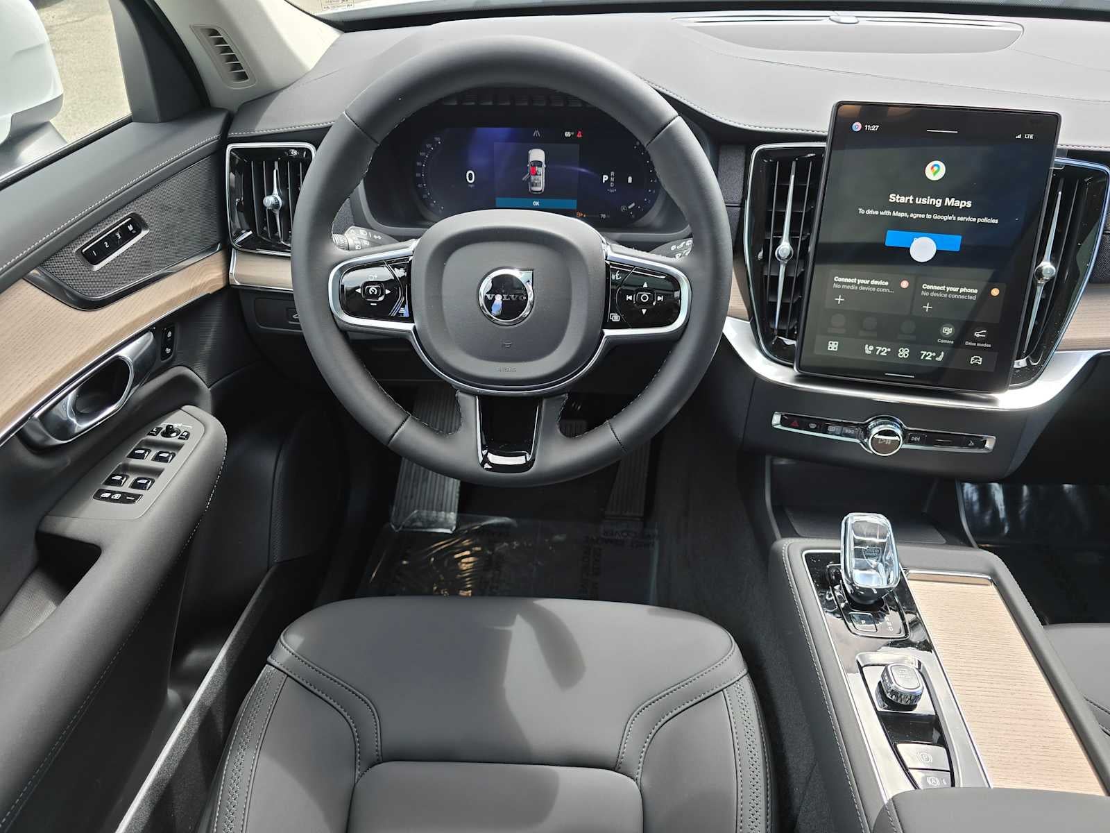 2026 Volvo XC90 Plus