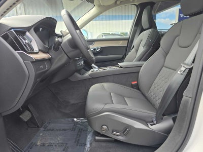 2026 Volvo XC90 Plus