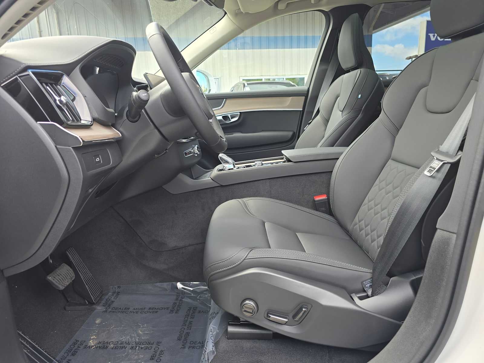 2026 Volvo XC90 Plus