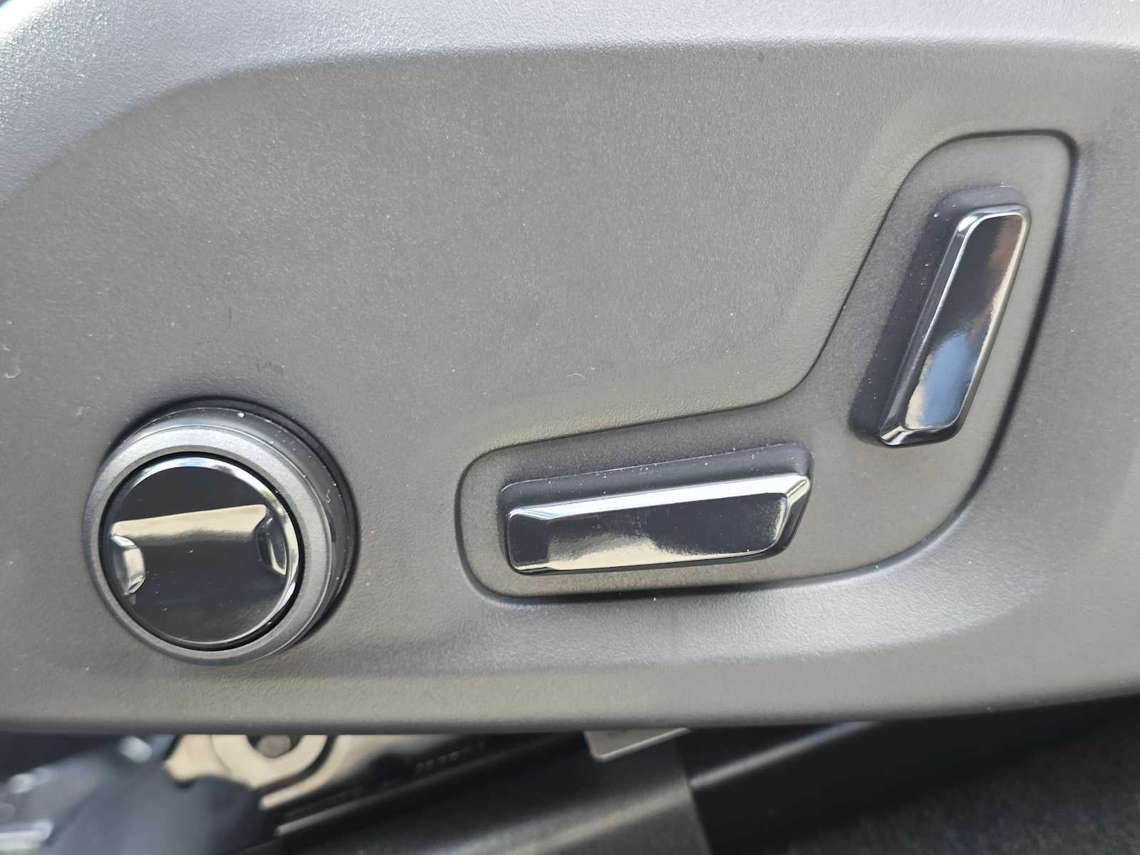 2026 Volvo XC90 Plus