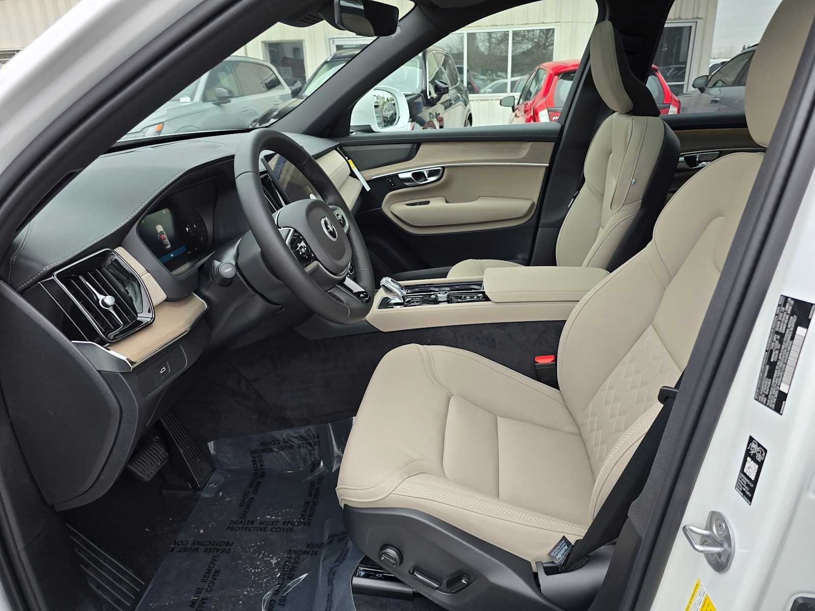 2026 Volvo XC90 Plus