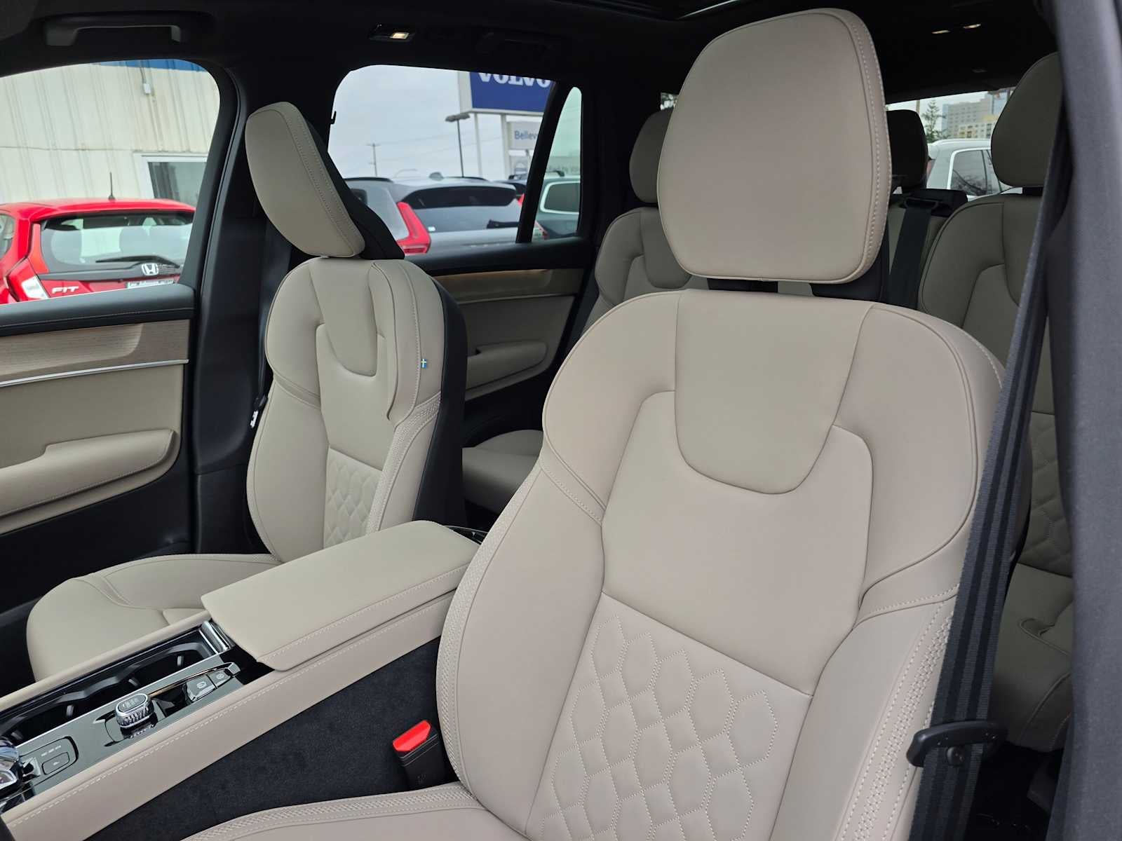 2026 Volvo XC90 Plus