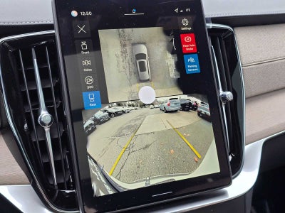 2026 Volvo XC90 Plus