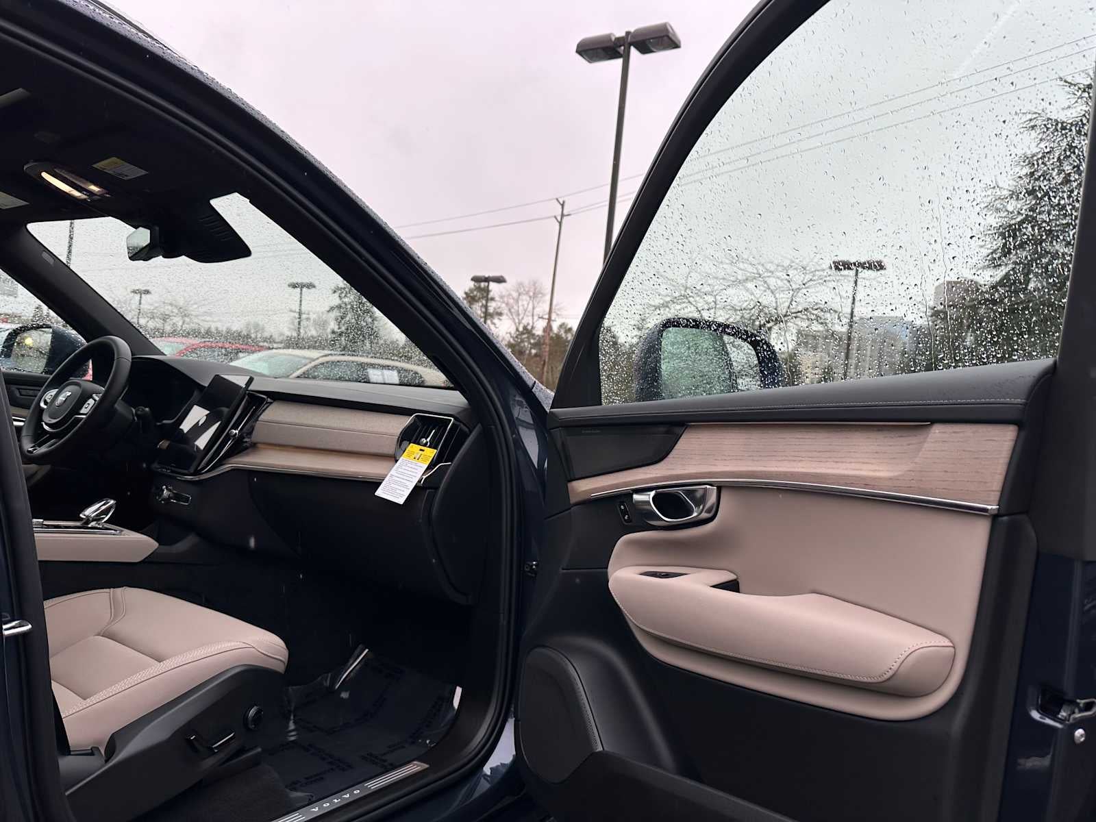 2026 Volvo XC90 Plus